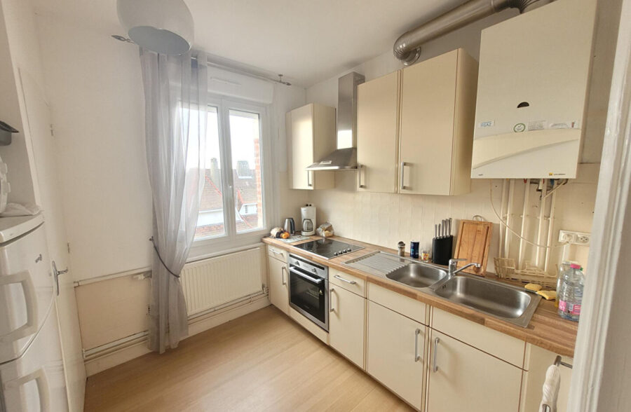 Découvrez cet ensemble de 6 appartements T3 au sein d’un immeuble historique !!