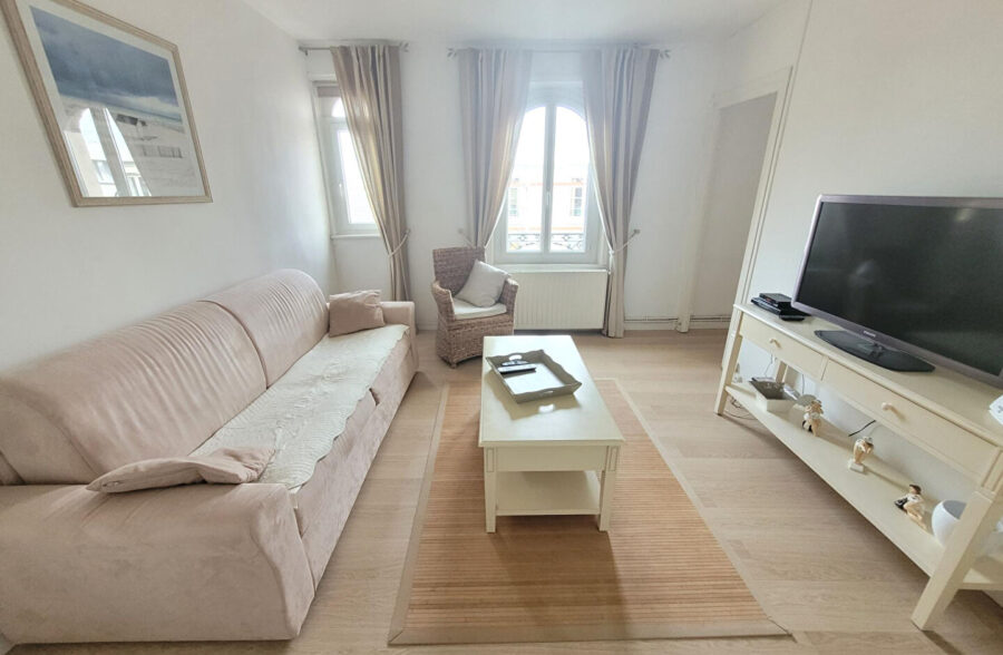 Découvrez cet ensemble de 6 appartements T3 au sein d’un immeuble historique !!