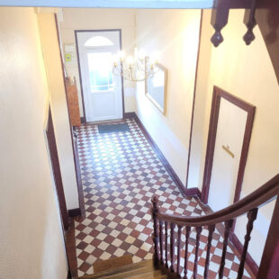 Découvrez cet ensemble de 6 appartements T3 au sein d’un immeuble historique !!