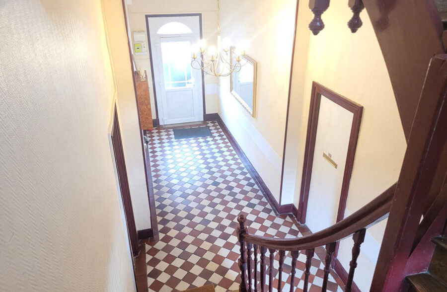 Découvrez cet ensemble de 6 appartements T3 au sein d’un immeuble historique !!