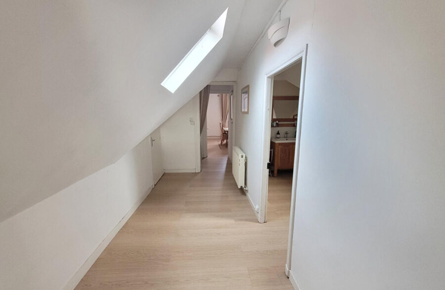 Découvrez cet ensemble de 6 appartements T3 au sein d’un immeuble historique !!