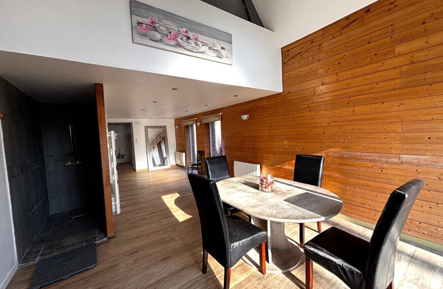 Maison style fermette 3 chambres, appartement et chambre indépendants