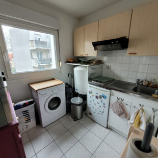 LILLE WAZEMMES – GAMBETTA : Type 1 de 23m² avec balcon et parking
