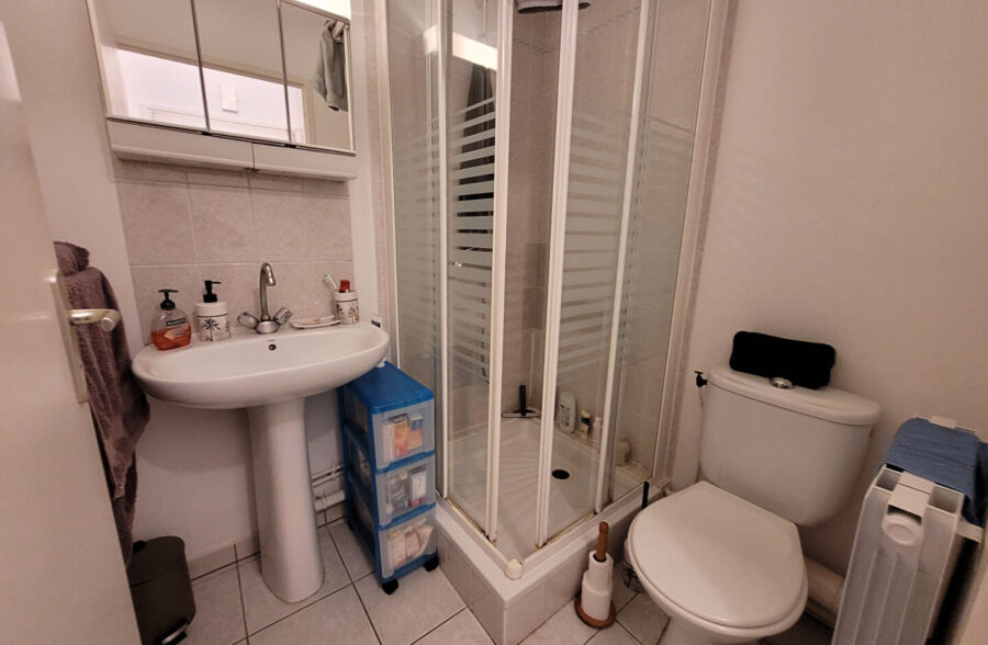 LILLE WAZEMMES – GAMBETTA : Type 1 de 23m² avec balcon et parking