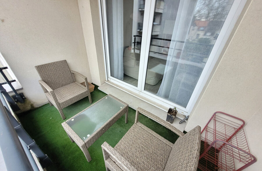 LILLE WAZEMMES – GAMBETTA : Type 1 de 23m² avec balcon et parking