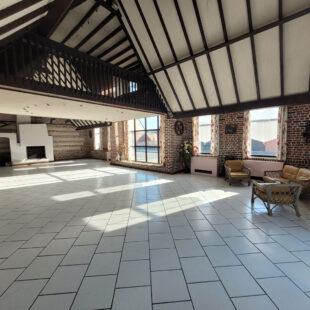 Ancien local pour Loft ou Professionnel