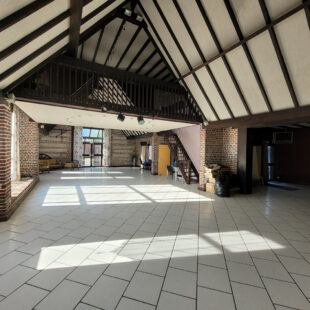 Ancien local pour Loft ou Professionnel