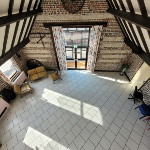 Ancien local pour Loft ou Professionnel