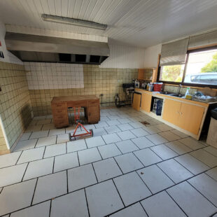 Ancien local pour Loft ou Professionnel