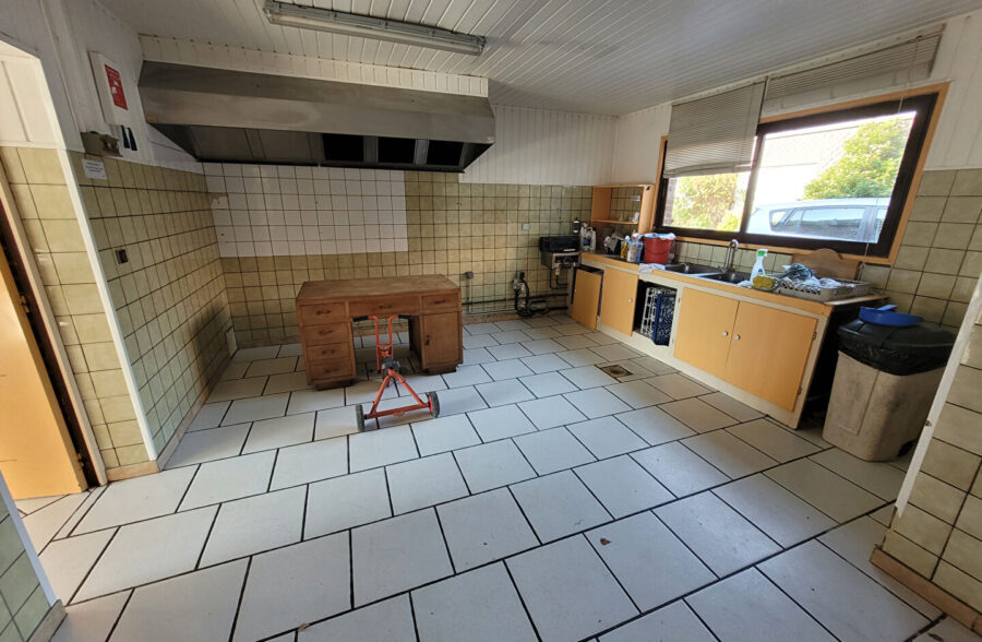 Ancien local pour Loft ou Professionnel