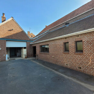 Ancien local pour Loft ou Professionnel