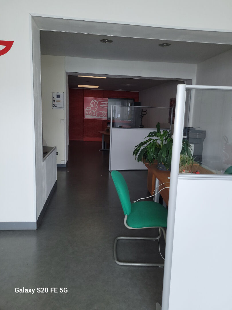 local commercial ou à usage de bureau