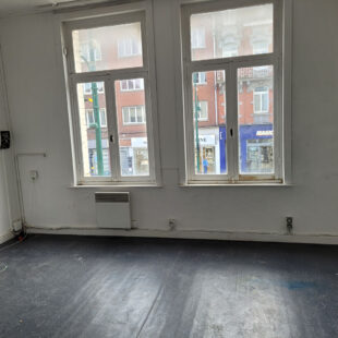 Local commercial 102 m²