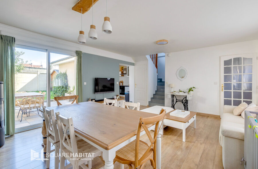 SUPERBE MAISON COSY 2 CHAMBRES ET JARDIN