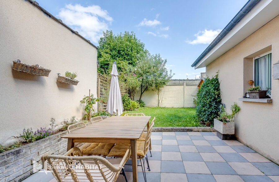 SUPERBE MAISON COSY 2 CHAMBRES ET JARDIN