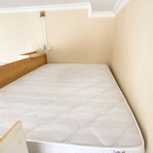 REPUBLIQUE STUDIO  AVEC CAVE