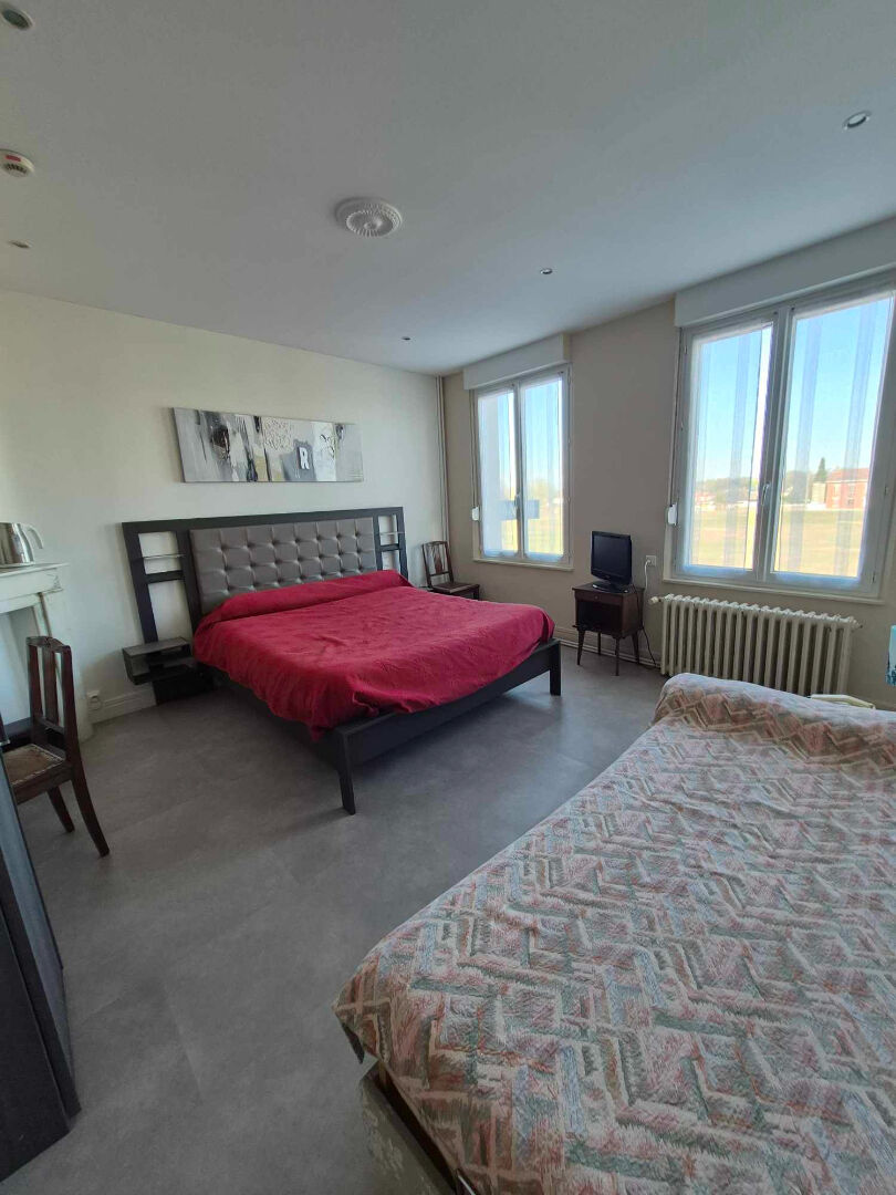 IMMEUBLE 275.49m² + APPARTEMENT INDÉPENDANT 91,59 m²