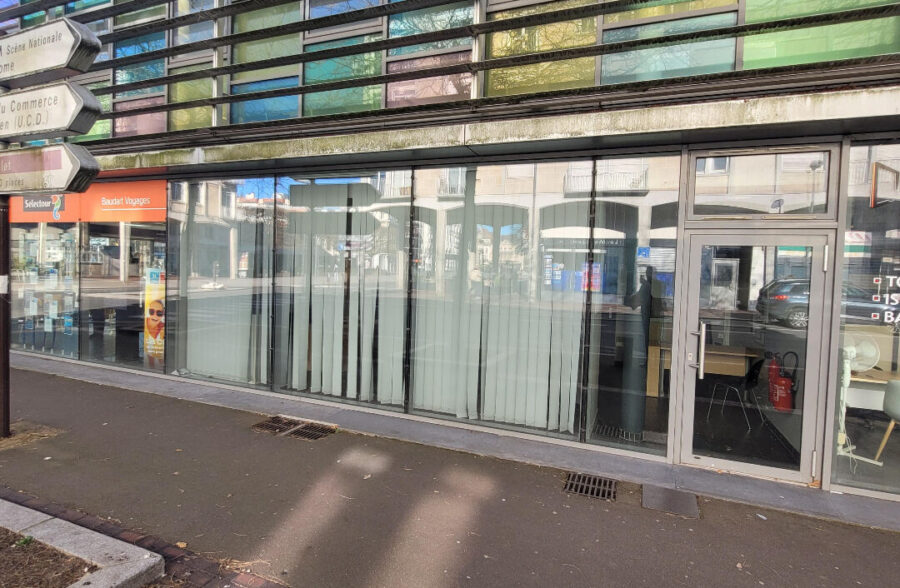 Local commercial Douai 1 pièce(s) 045 m2