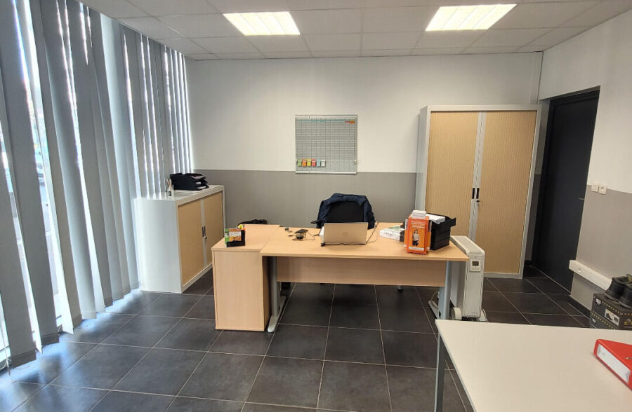Local commercial Douai 1 pièce(s) 045 m2