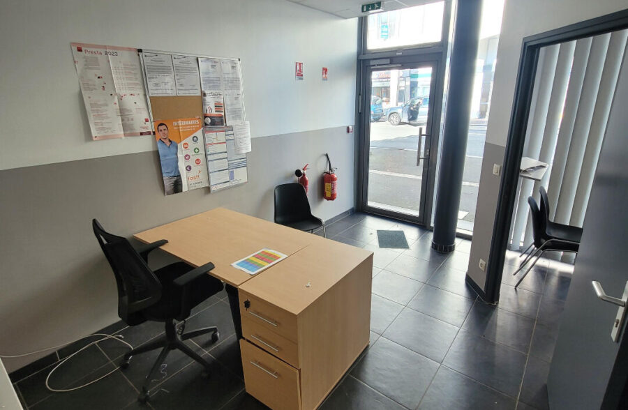 Local commercial Douai 1 pièce(s) 045 m2