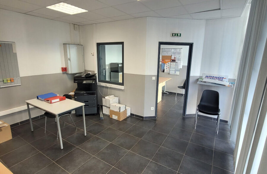 Local commercial Douai 1 pièce(s) 045 m2