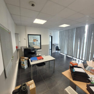 Local commercial Douai 1 pièce(s) 045 m2