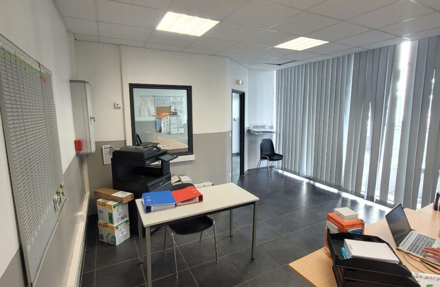 Local commercial Douai 1 pièce(s) 045 m2
