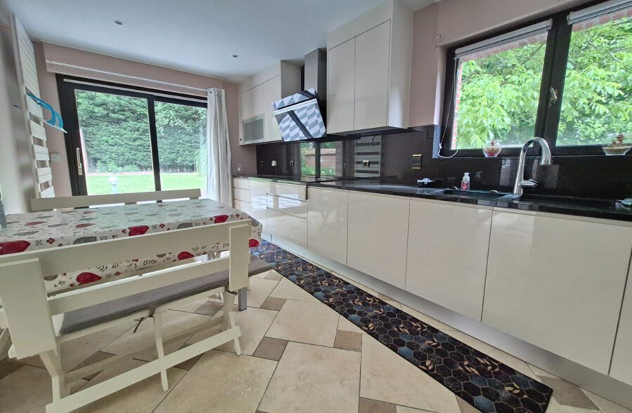 Maison162m² avec 3 suites parentales, coin paisible.