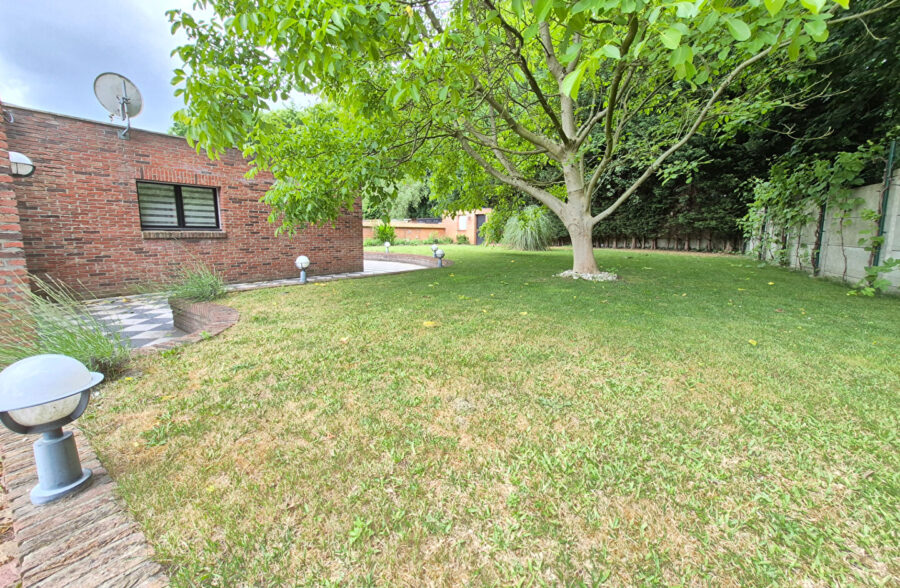 Maison162m² avec 3 suites parentales, coin paisible.