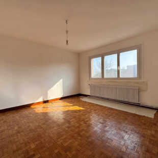 MAISON FAMILIALE  SUR PARCELLE DE  4925m² !