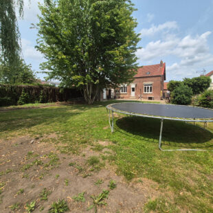Maison individuelle avec  jardin et verger