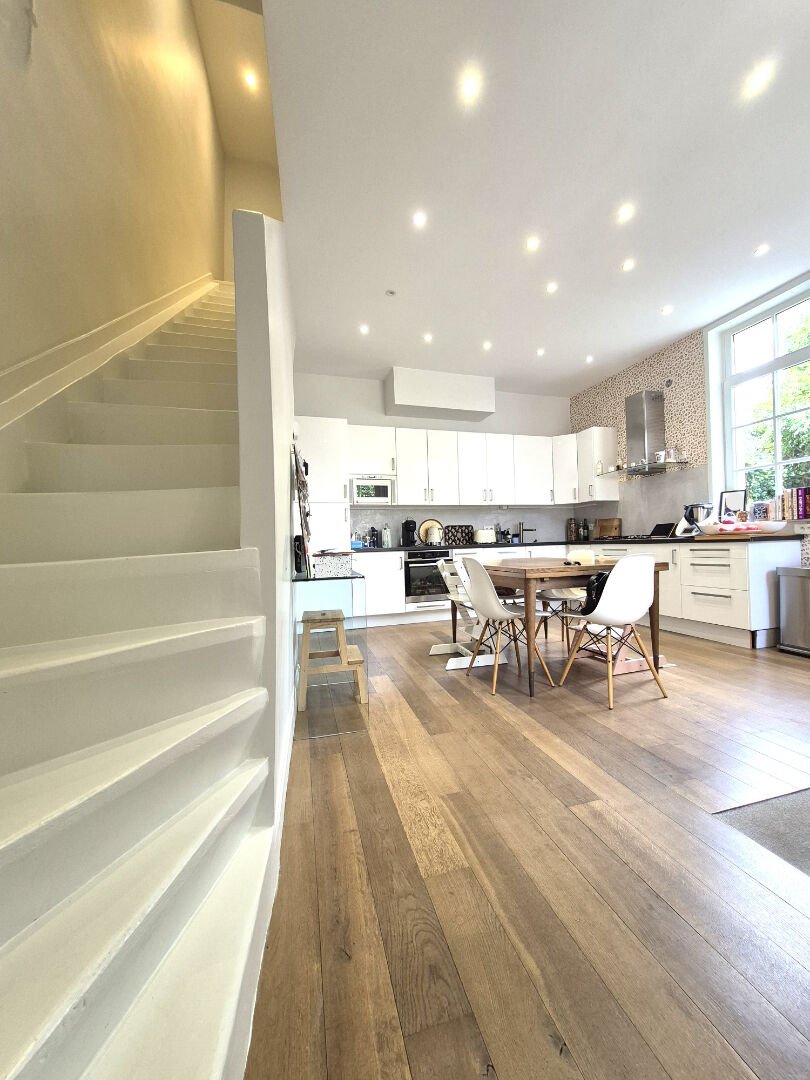 Maison Cambrai 12 pièce(s) 275 m2 &nbsp;Sous compromis&nbsp;