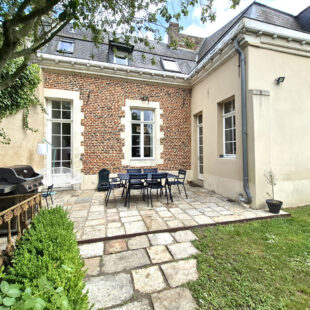 Maison Cambrai 12 pièce(s) 275 m2 &nbsp;Sous compromis&nbsp;