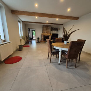 Individuelle semi plain pied 3 chambres bureau et grange