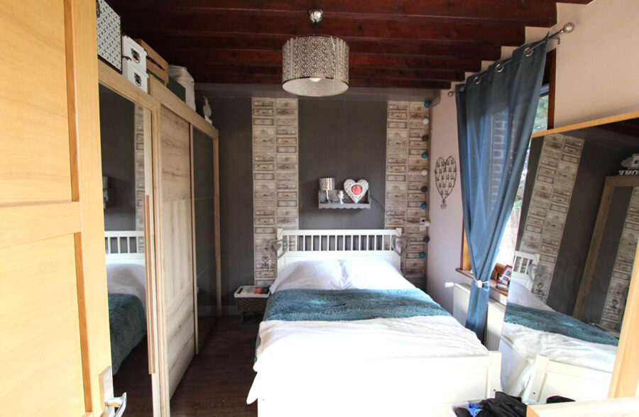 Individuelle semi plain pied 3 chambres bureau et grange