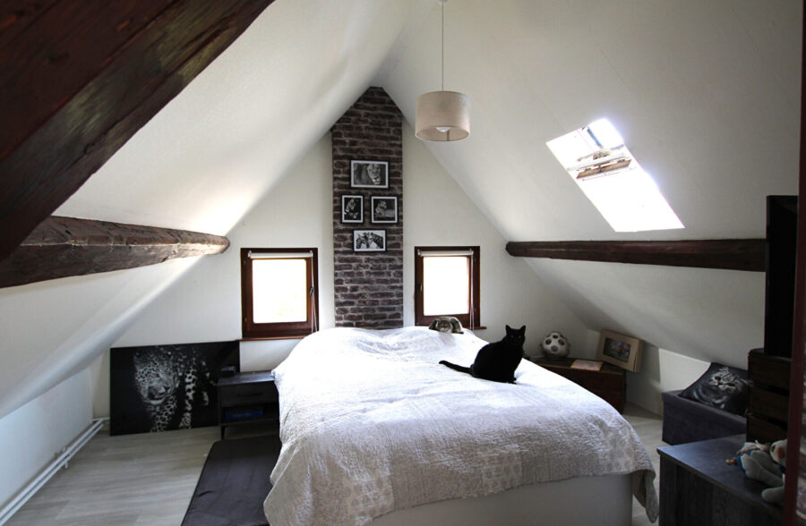 Individuelle semi plain pied 3 chambres bureau et grange