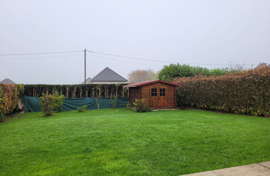 Maison semi mitoyenne de 105m2 à Caëstre