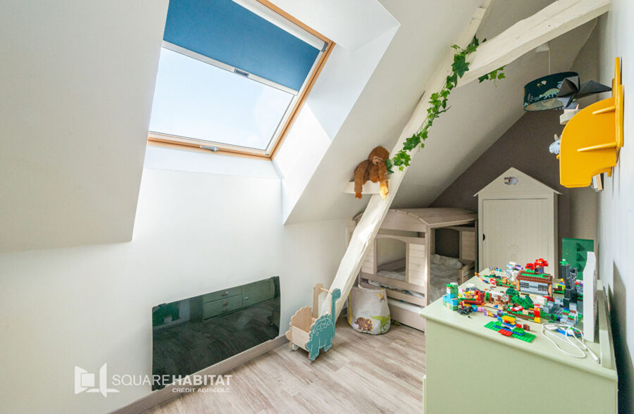 LONGERE SEMI PLAIN PIED DE 148 M²