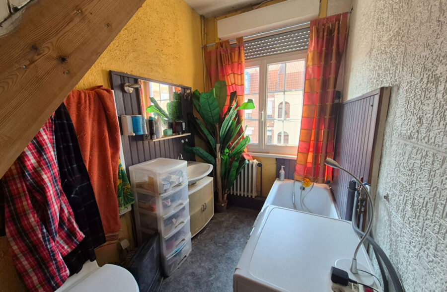 Maison dans le centre ville de Saint Omer 6 pièce(s) 121 m2