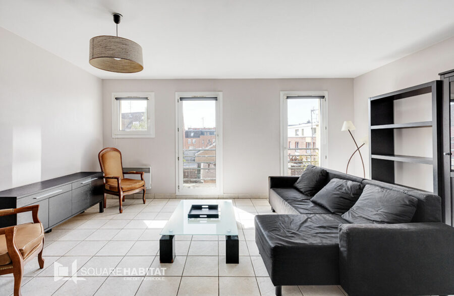 LILLE VAUBAN – NATIONALE: T3 + balcon +cave et parking &nbsp;Sous offre&nbsp;