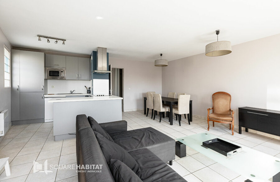 LILLE VAUBAN – NATIONALE: T3 + balcon +cave et parking &nbsp;Sous offre&nbsp;