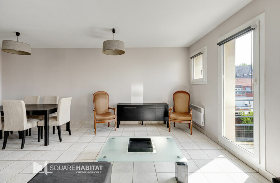 LILLE VAUBAN – NATIONALE: T3 + balcon +cave et parking &nbsp;Sous offre&nbsp;