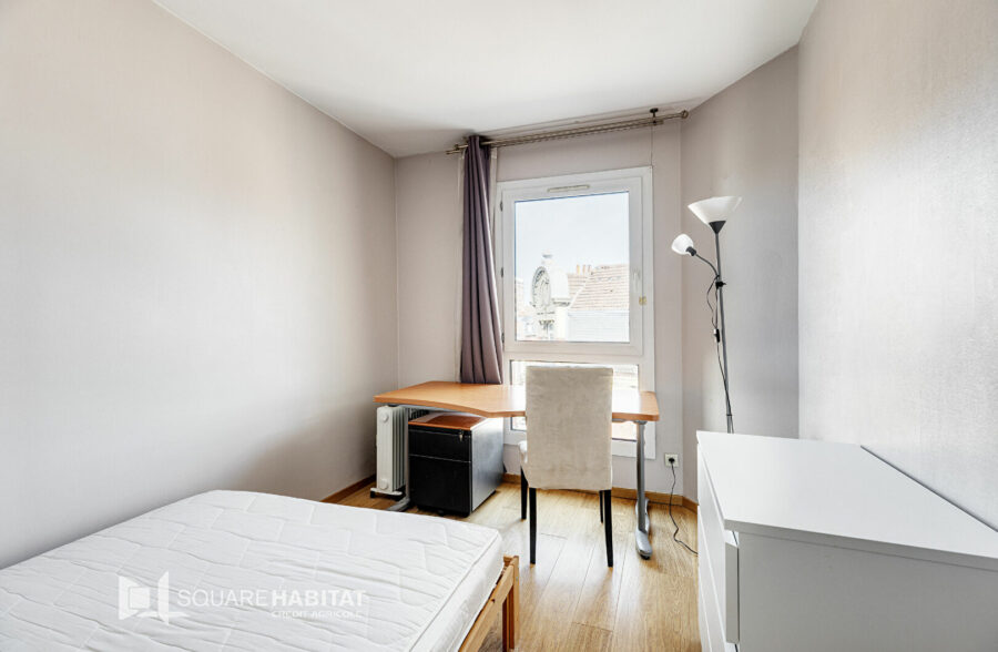 LILLE VAUBAN – NATIONALE: T3 + balcon +cave et parking &nbsp;Sous offre&nbsp;