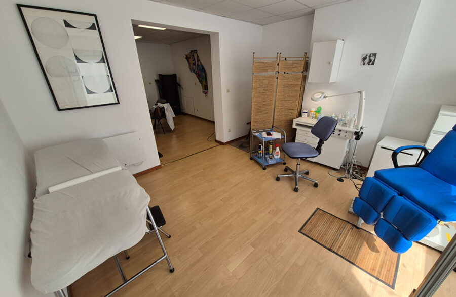 Appartement  60 m² et local  commercial