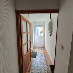 Appartement  60 m² et local  commercial