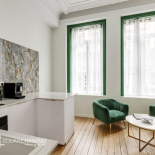 EXCLUSIVITE PLACE SEBASTOPOL : Magnifique appartement de 92m² avec jardin d’environ 100m²