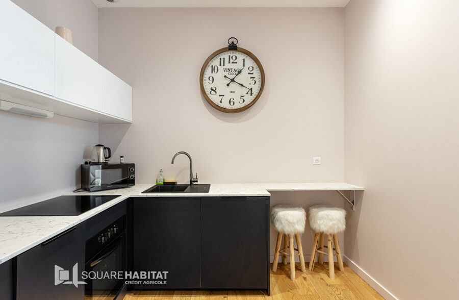 EXCLUSIVITE PLACE SEBASTOPOL : Magnifique appartement de 92m² avec jardin d’environ 100m²