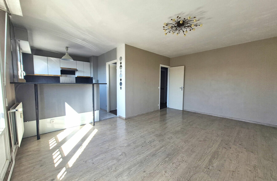 T3 traversant lumineux – Résidence sécurisée – Secteur recherché