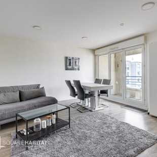 LILLE VAUBAN IESEG : Type 2 de 50m²  rénové avec terrasse et place de parking