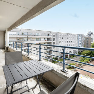 LILLE VAUBAN IESEG : Type 2 de 50m²  rénové avec terrasse et place de parking